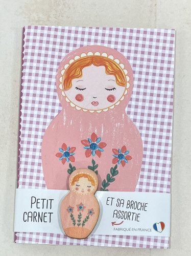 Petit carnet Matriochka violet et sa broche poupée